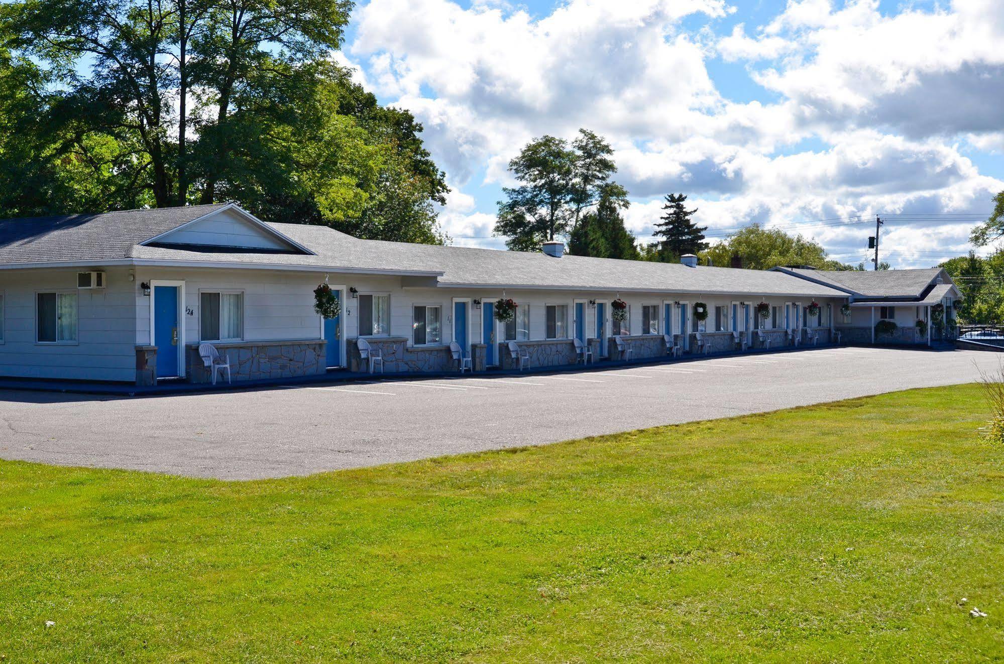 Aurora Inn Kingston Bagian luar foto